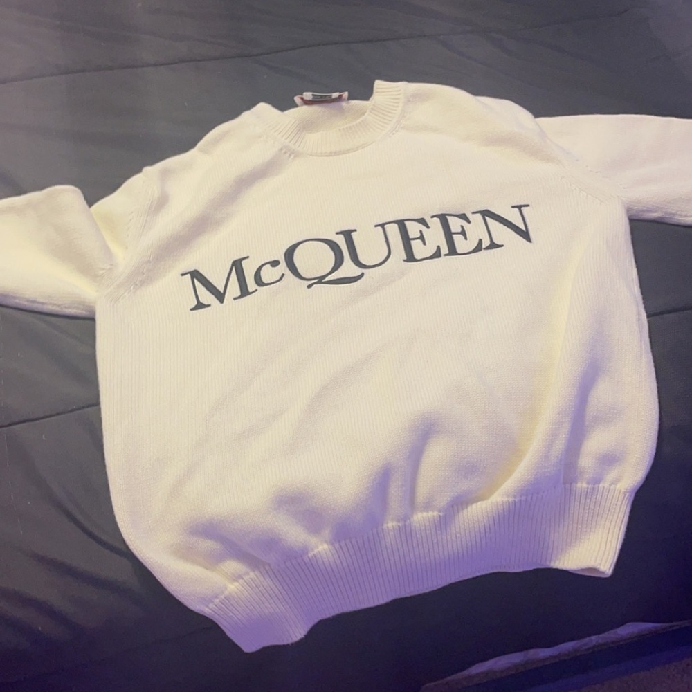 I got a cream Alexander McQueen sweater I Spend 488 sum for it I only want 390